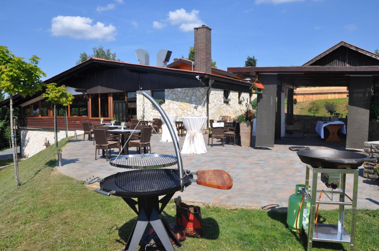Sevnica Guesthouse Dolinsek מראה חיצוני תמונה
